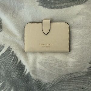 Kate Spade Beige MagSafe Card Holder